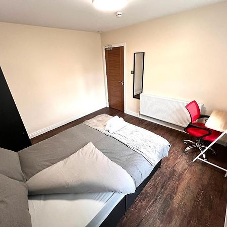 Appartement Nines Of Elegance At Castle Road à Birmingham Extérieur photo