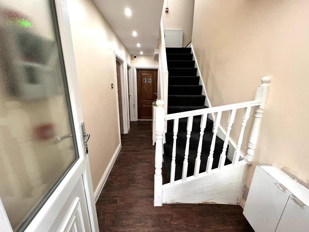 Appartement Nines Of Elegance At Castle Road à Birmingham Extérieur photo