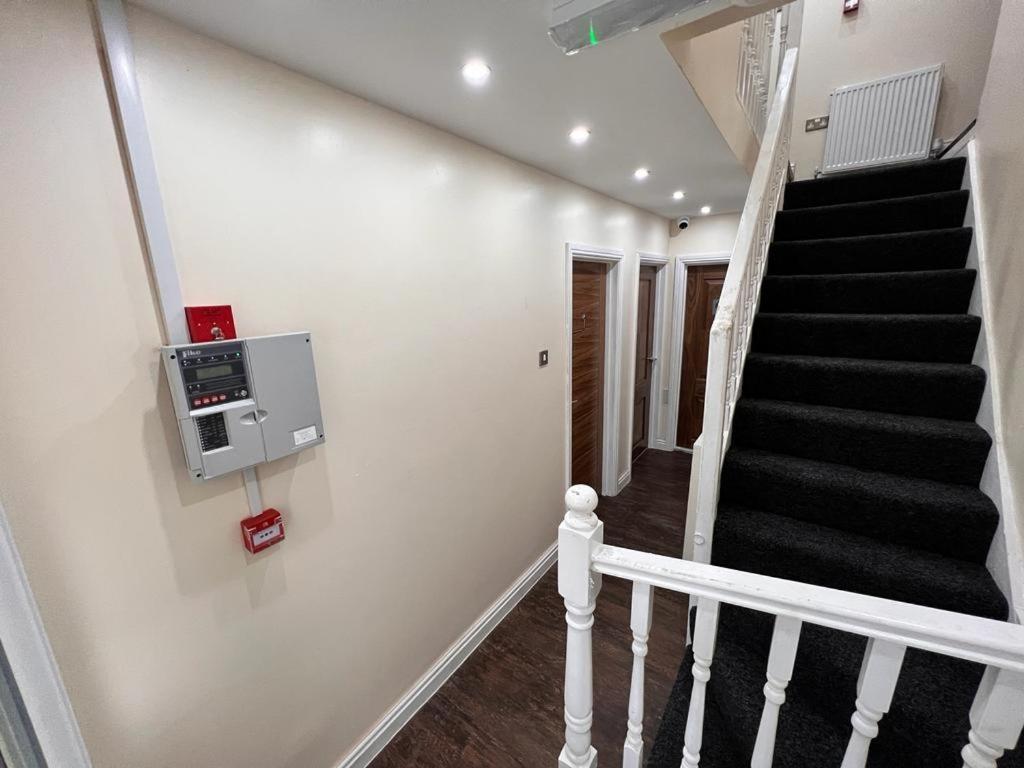 Appartement Nines Of Elegance At Castle Road à Birmingham Extérieur photo